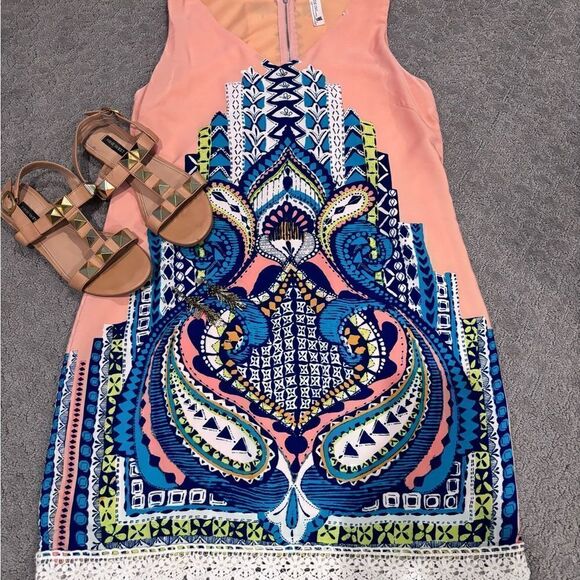 PINK OWL Sleeveless Peach/Navy Geo Shift Dress w/ Emb details Sz M EUC - Picture 5 of 11